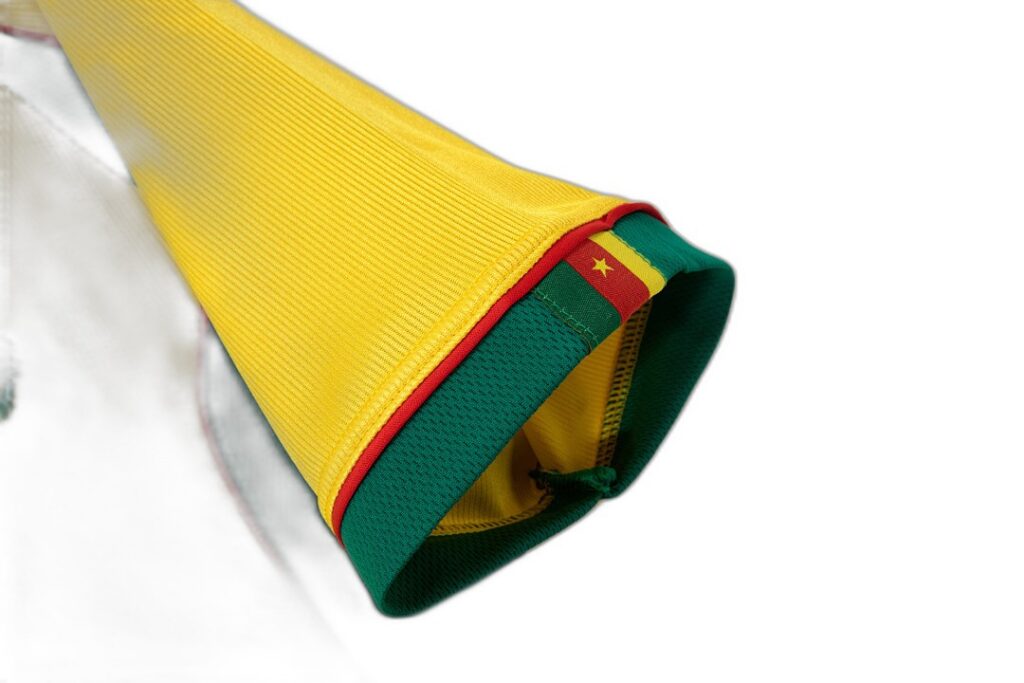 Maillot Cameroun Extérieur 1998/99 Jaune