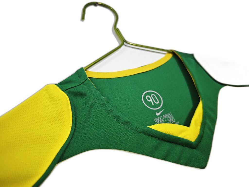 Maillot Brésil Domicile 2004