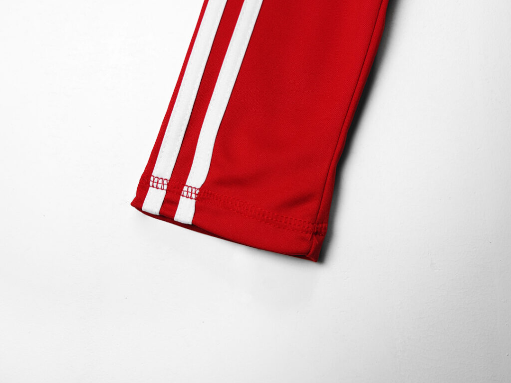 Maillot Liverpool Domicile 2010/11 - Manches Longues