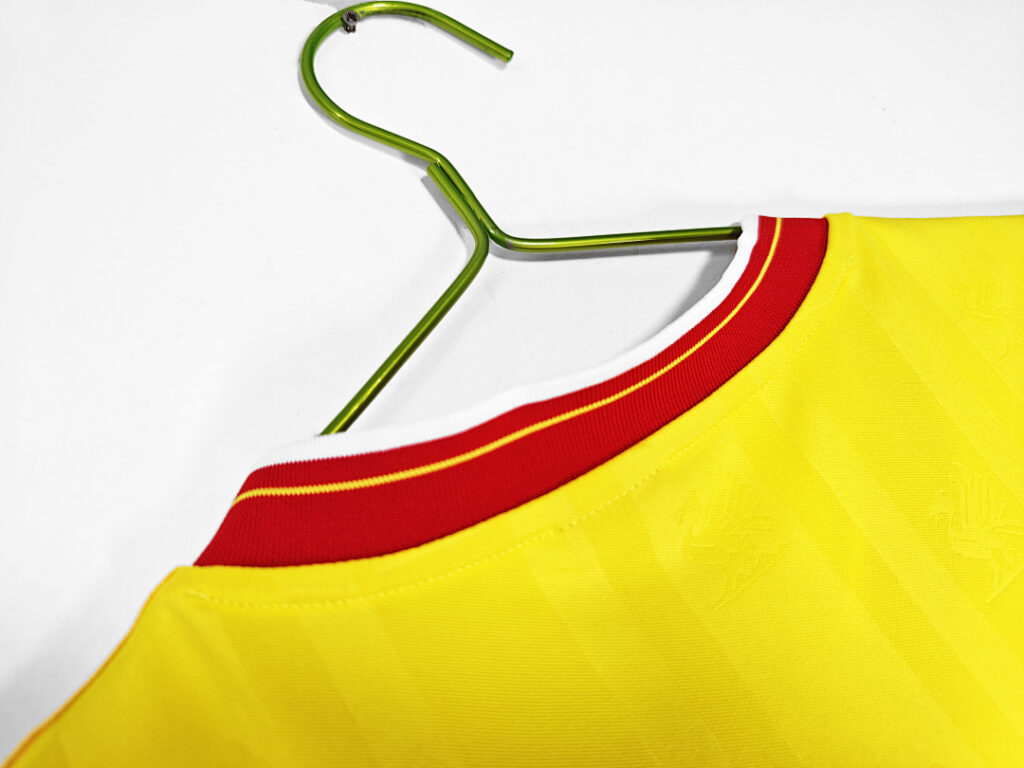 Maillot Liverpool Third 1985/86 Jaune