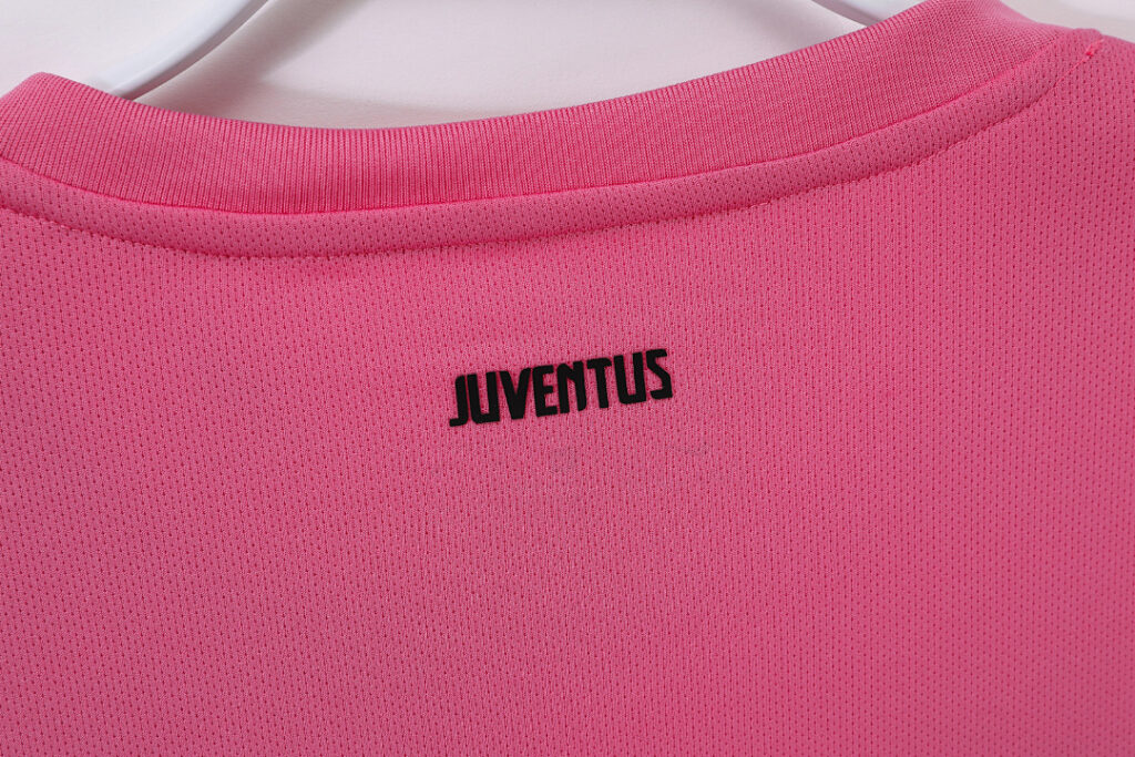 Maillot Juventus Extérieur 2011/12 Rose