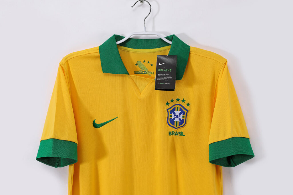 Maillot Brésil Domicile 2013