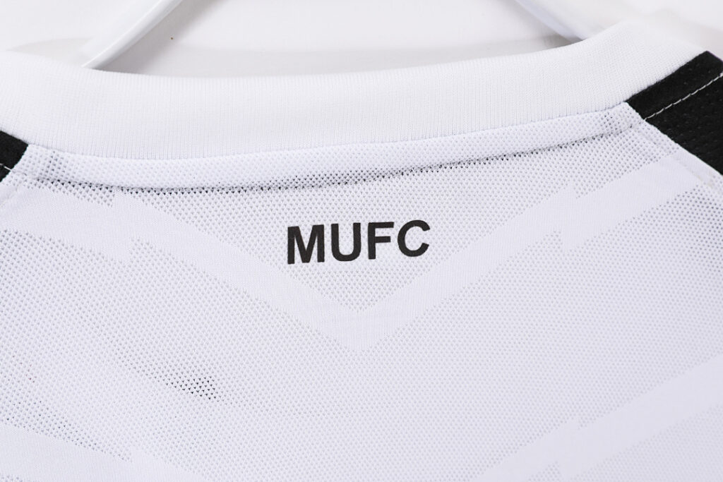 Maillot Manchester United Extérieur 2010/11 Blanc - Manches Longues