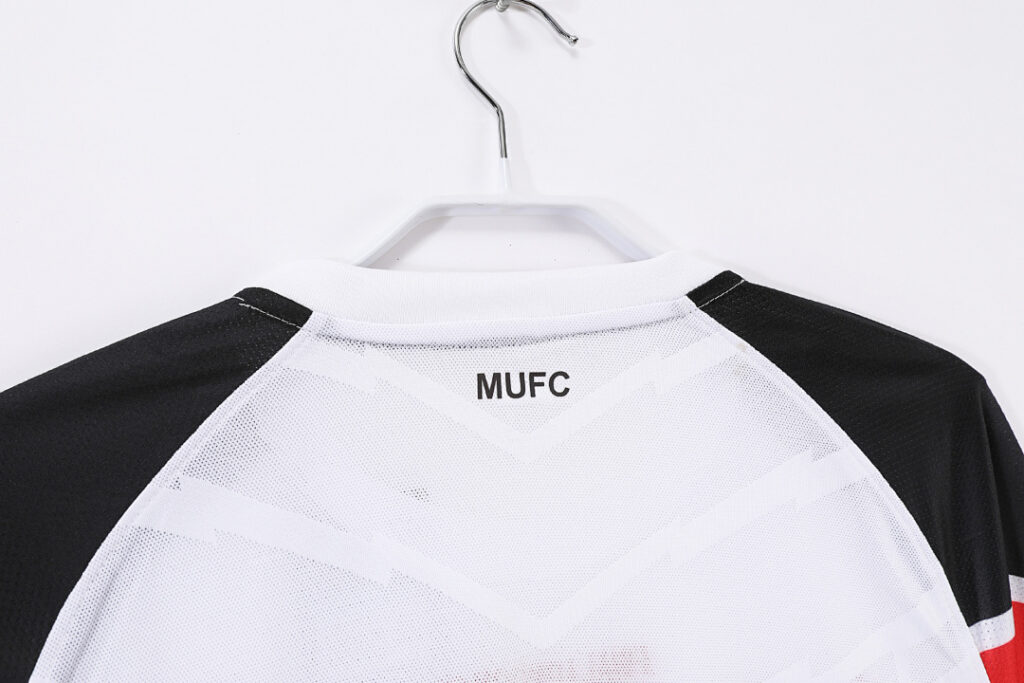 Maillot Manchester United Extérieur 2010/11 Blanc - Manches Longues