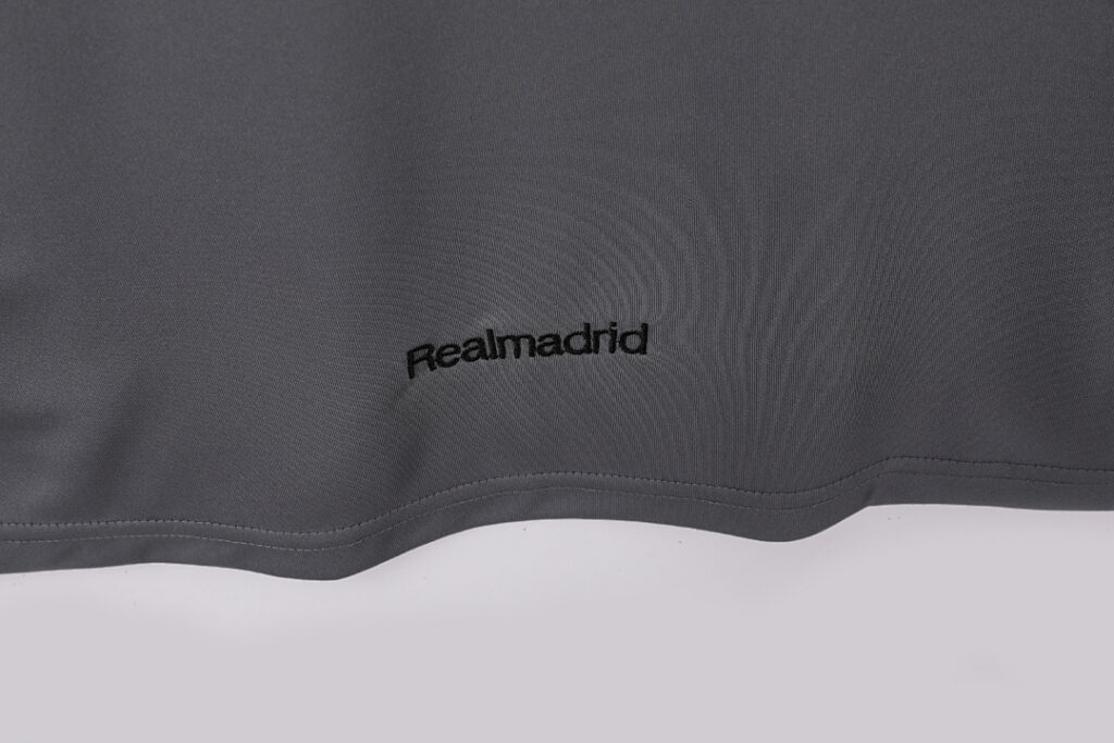 Maillot Real Madrid Third 2005/06 Gris
