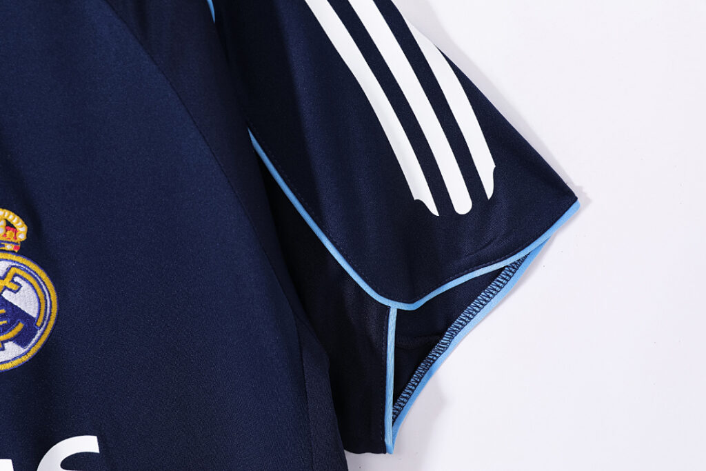 Maillot Real Madrid Extérieur 2005/06 Bleu