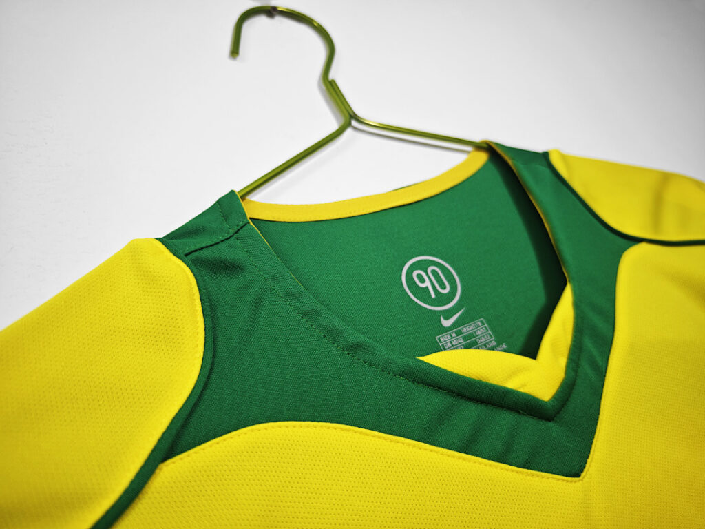 Maillot Brésil Domicile 2004