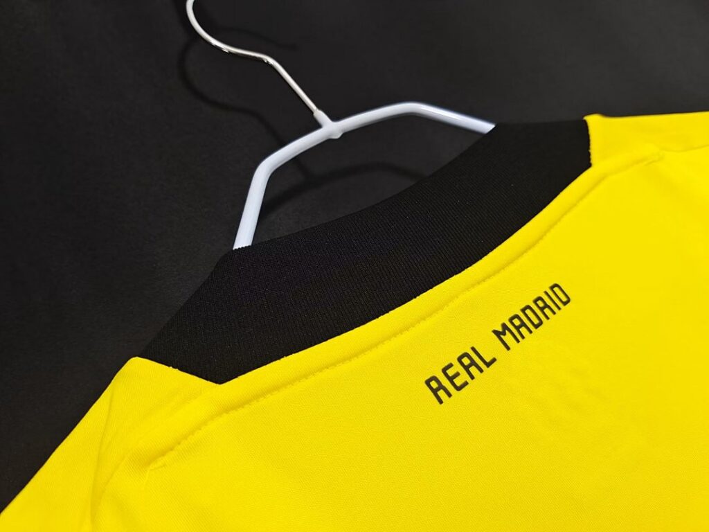 Maillot Real Madrid Gardien 2011/12 Jaune